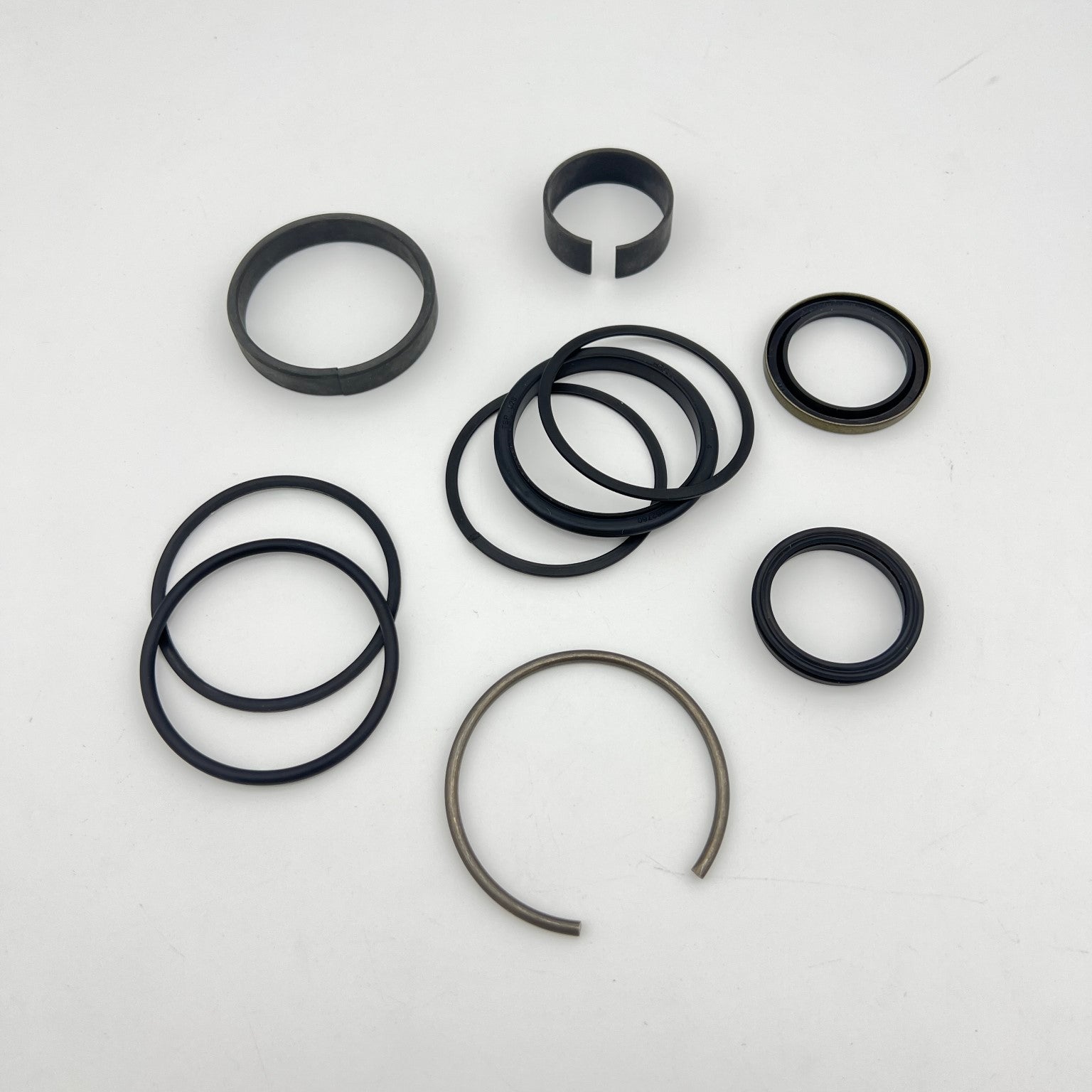 New Holland LX465 & LX485 Loader Lift Cylinder Seal Kit