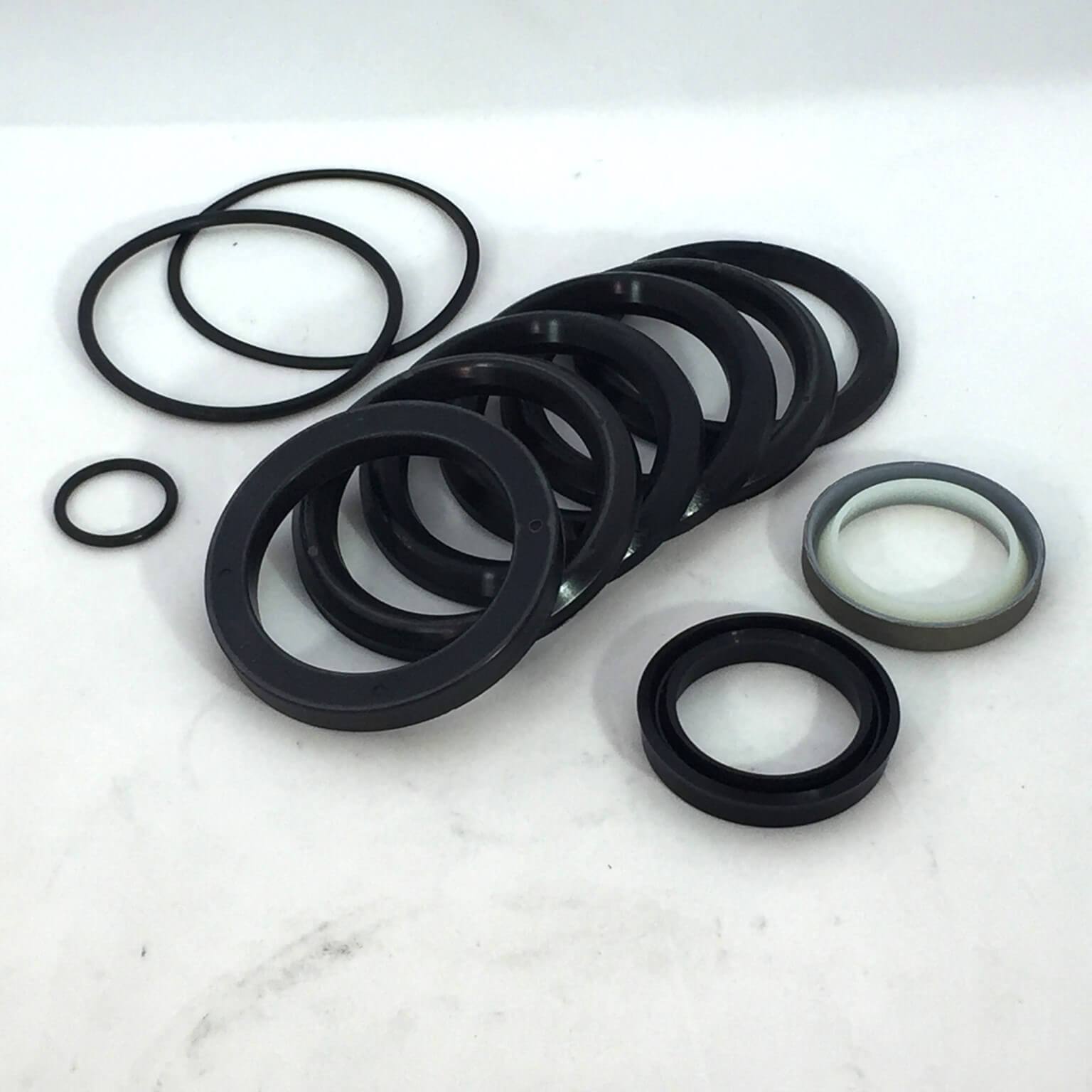 Ford 555 Loader Bucket Tilt Cylinder Seal Kit