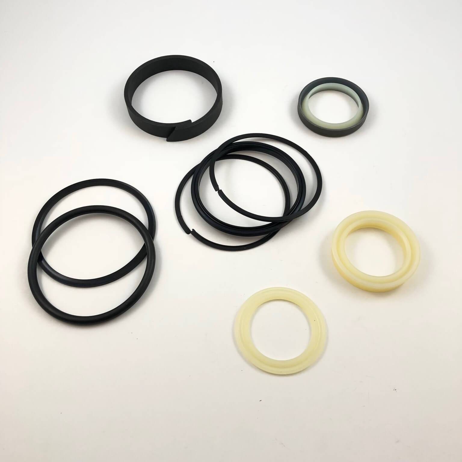 RT-70641様 Case 70XT Loader Bucket Tilt Cylinder Seal Kit