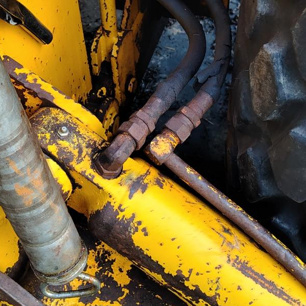 Case 580CK Hose - Late Model Outriggers with 90 Elbow Brazed On | HW Part Store
