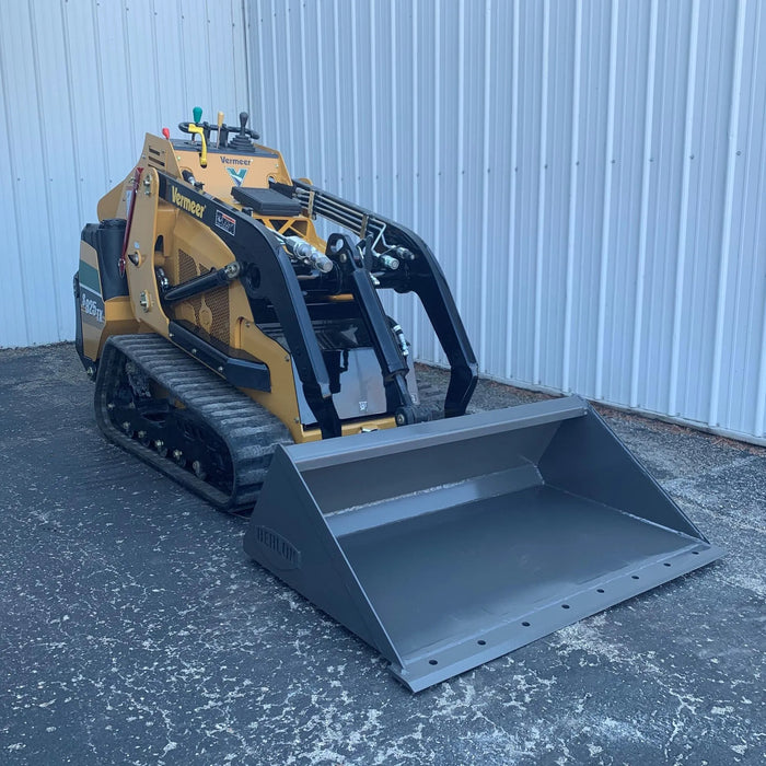 Berlon Low Profile Extended Lip Mini Skid Steer Bucket | HW Part Store