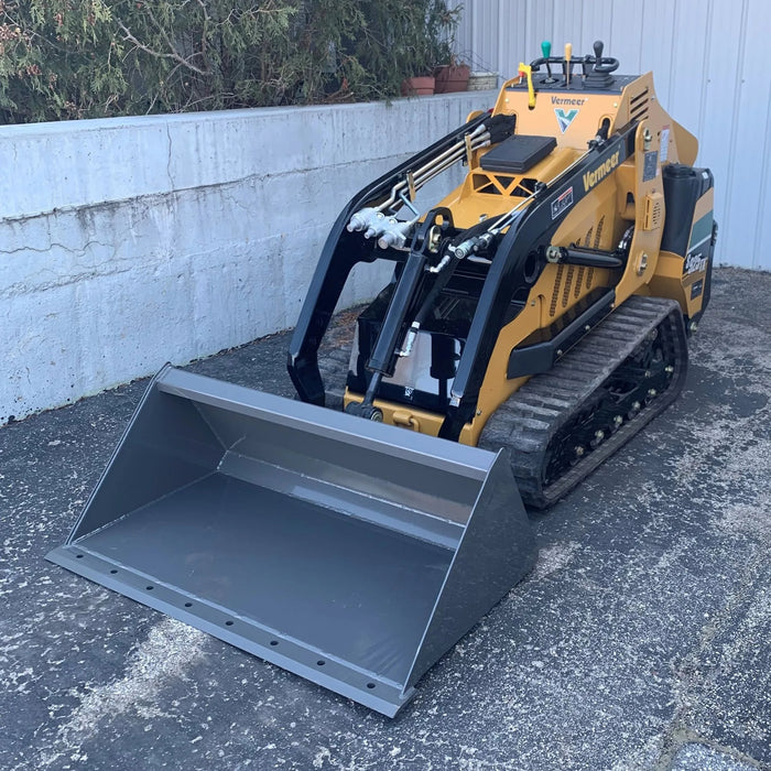 Berlon Low Profile Mini Skid Steer Bucket | HW Part Store