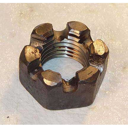 Case 550, 550E, 550G Slotted Nut - Center Pin - 27 | HW Part Store