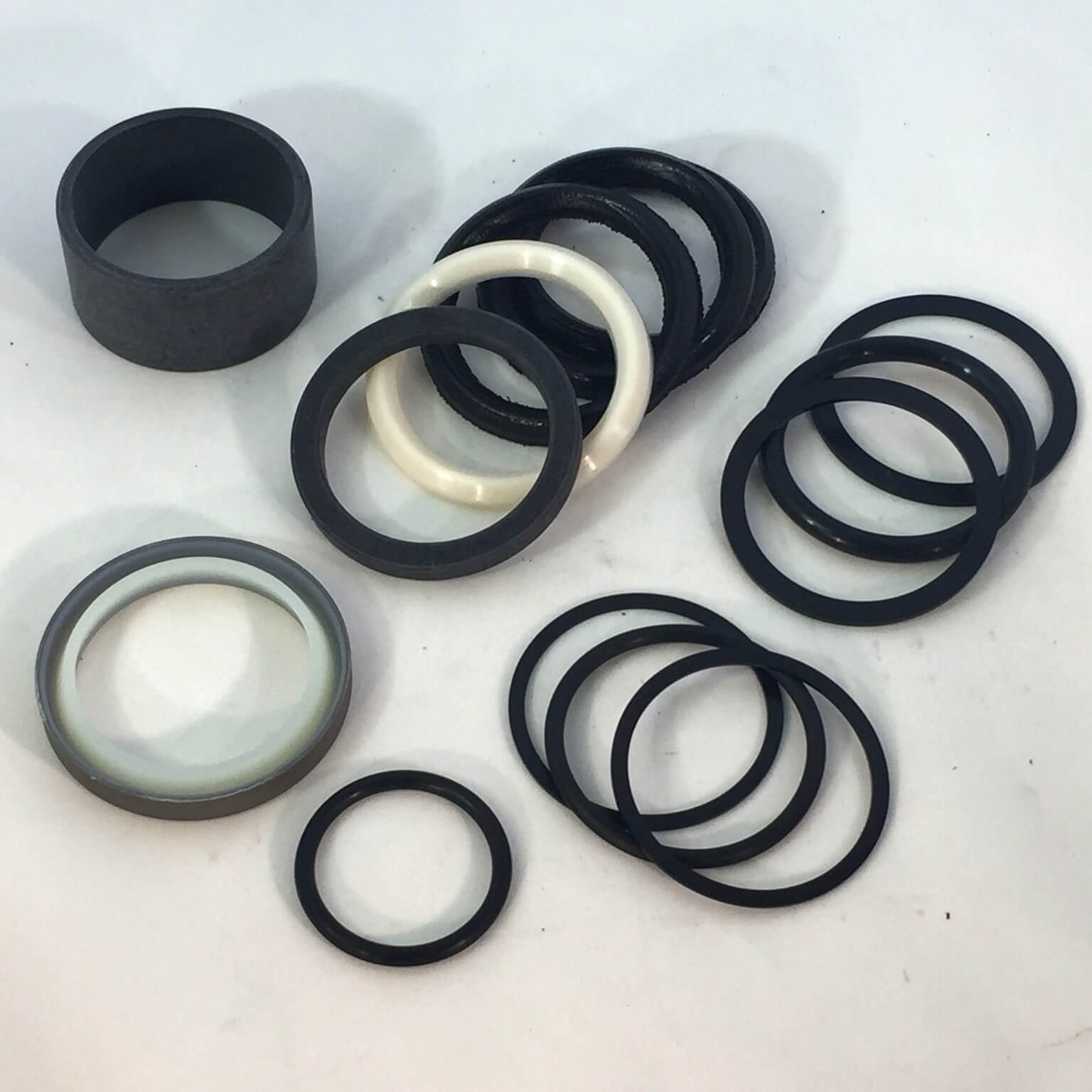 John Deere 640D Steering Cyl - Rod Seal Kit | HW Part Store