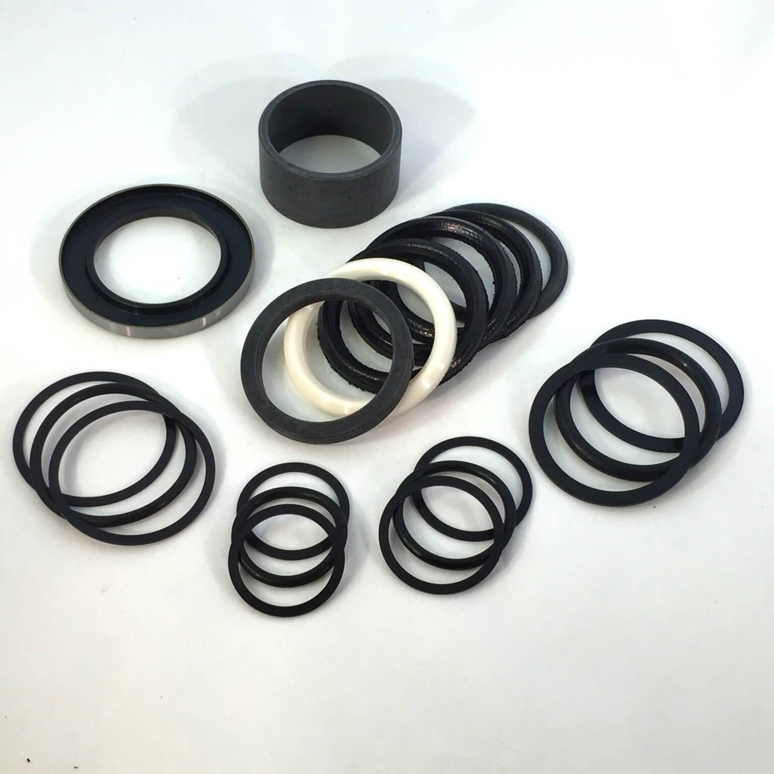 John Deere 644C Steering Cylinder Rod Seal Kit | HW Part Store